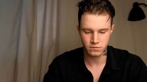 Snapshot of kyle_4u chatting on 02.06.25 Kyle online show from 02.06.25