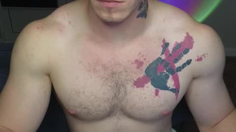 Snapshot of kyle_4u chatting on 10.09.25 Kyle online show from 10.09.25