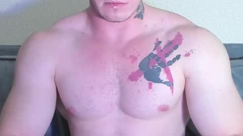 Snapshot of kyle_4u chatting on 11.23.25 Kyle online show from 11.23.25