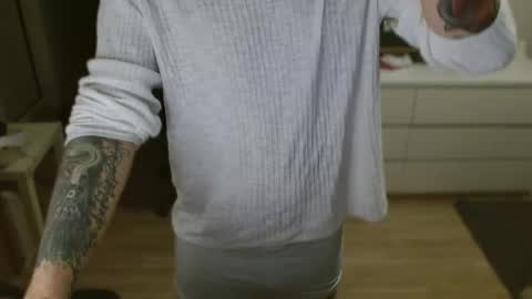 Snapshot of kyle_tattoo chatting on 06.03.26 kyle online show from 06.03.26