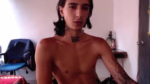 Snapshot of kyleer77 chatting on 03.10.25 kyleer77 online show from 03.10.25