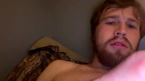 Snapshot of kylelovepussy69 chatting on 09.19.25 kylelovepussy69 online show from 09.19.25