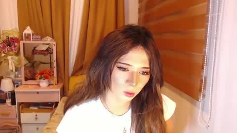 Snapshot of kylene17 chatting on 05.21.26 babyKylene online show from 05.21.26