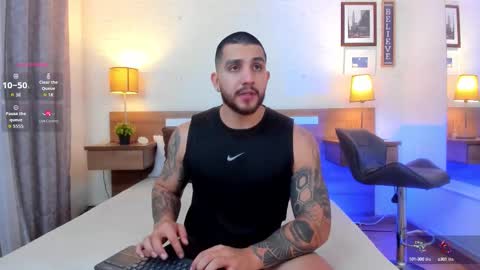 Snapshot of kylenorth_ chatting on 09.23.25 kylenorth_ online show from 09.23.25