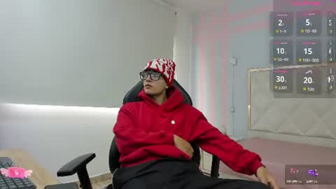 kyler_tay online show from 06.10.26