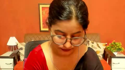 Snapshot of kylerquin chatting on 10.24.25 kyler online show from 10.24.25