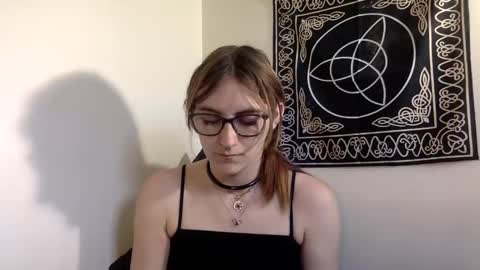 Snapshot of kylianna chatting on 10.12.25 Kylianna online show from 10.12.25