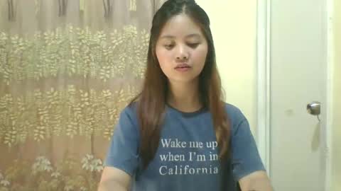 its me KYLIE online show from 10.28.25