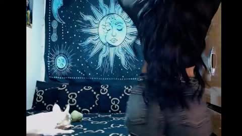 kylie online show from 10.23.25