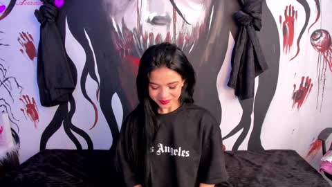 Snapshot of kylie_foxx1 chatting on 12.10.24 submissive demon Please help me to reach 500 thumbs up online show from 12.10.24