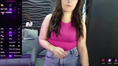 Snapshot of kylie_mellow chatting on 02.15.25 Kylie online show from 02.15.25