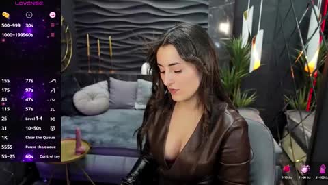 Snapshot of kylie_mellow chatting on 02.15.25 Kylie online show from 02.15.25