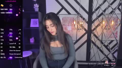 Snapshot of kylie_mellow chatting on 03.12.25 Kylie online show from 03.12.25