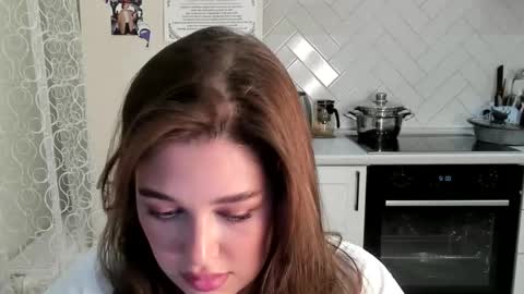 Snapshot of kylieblond chatting on 09.09.25 Din online show from 09.09.25