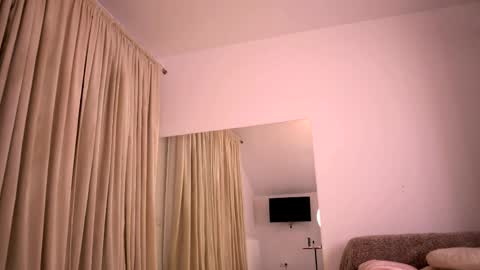 Kylie online show from 04.25.26