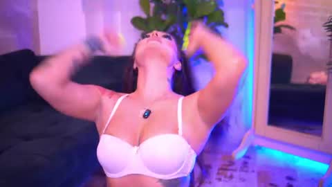 Kylie online show from 07.20.26