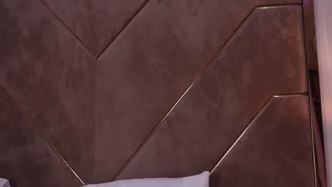 Kylie  online show from 12.08.24