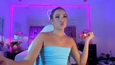 Kylie online show from 11.22.25