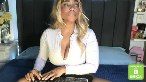 kylie white boobs online show from 05.08.26