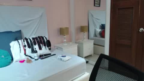 Kylie online show from 11.06.25