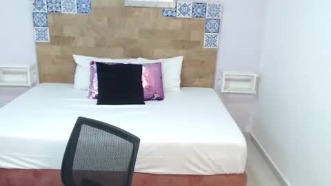 Kylie online show from 12.14.25