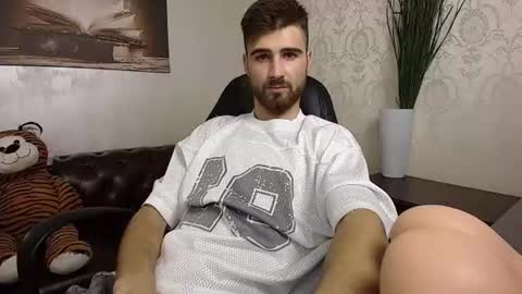 KyloEast online show from 07.21.26