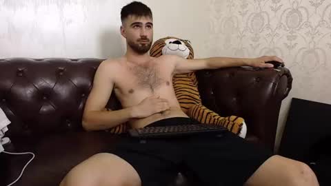 KyloEast online show from 07.28.26