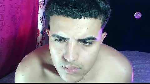 kym629357 online show from 11.08.25