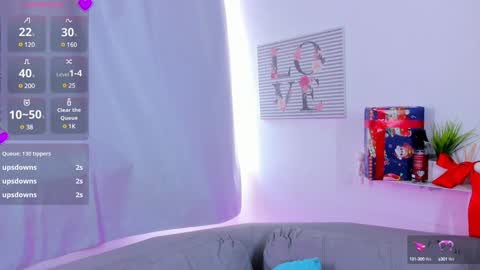 Snapshot of kyoto_sr chatting on 12.30.24 Alejandra online show from 12.30.24