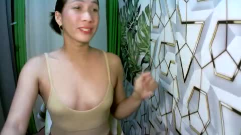 kyutshyne online show from 04.29.26