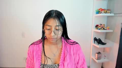 Snapshot of kyy_isa chatting on 11.11.25 IG online show from 11.11.25