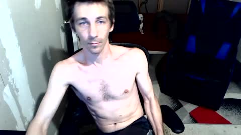 Snapshot of l1v1nth3dr3am chatting on 07.06.26 l1v1nth3dr3am online show from 07.06.26