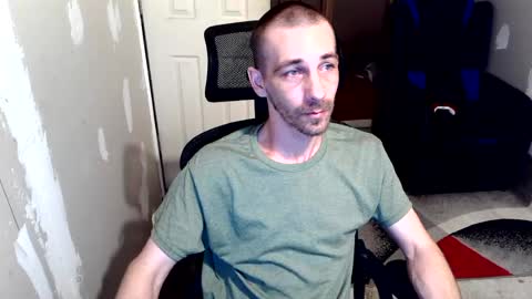 Snapshot of l1v1nth3dr3am chatting on 07.25.26 l1v1nth3dr3am online show from 07.25.26