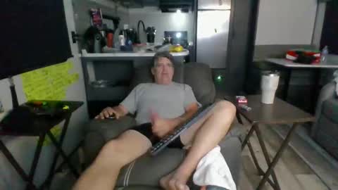 l8tniter online show from 10.14.25