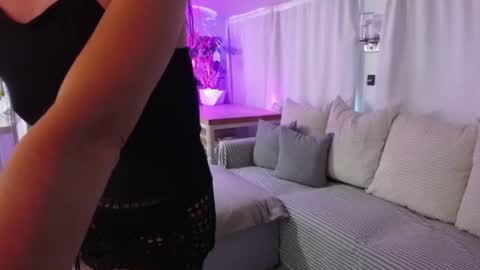  Giselle  online show from 06.21.26
