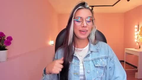 T A T I A N A online show from 05.19.26