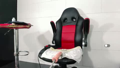 AriSaray online show from 02.21.25