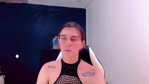 AriSaray online show from 02.22.25