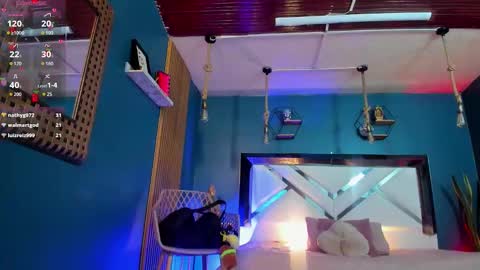 Cris  online show from 11.28.25