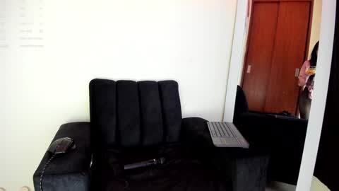 lace_victoria online show from 12.21.24