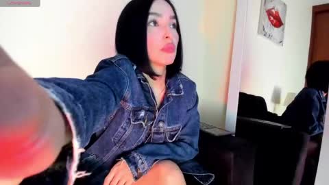 lace_victoria online show from 04.25.26