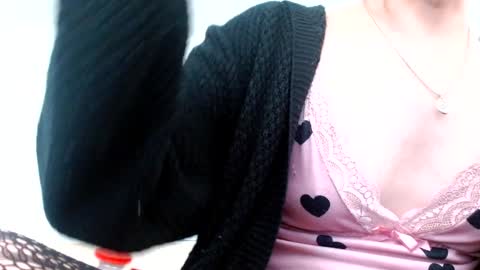 Snapshot of laceyphoenix1 chatting on 01.14.25 Lacey Phoenix online show from 01.14.25