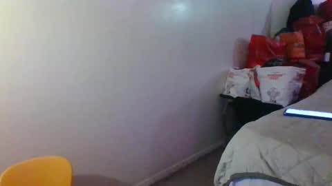 Snapshot of lachickadelbronx chatting on 02.20.25 lachickadelbronx online show from 02.20.25