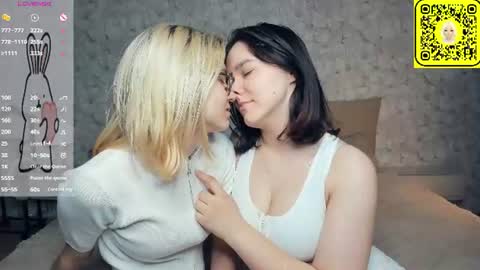 Violet and Isabel online show from 06.30.26