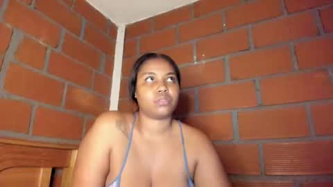 Akyra  online show from 12.10.24