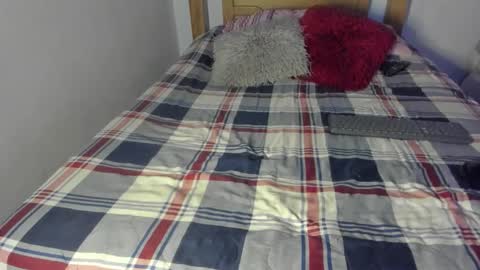 Akyra  online show from 10.28.25