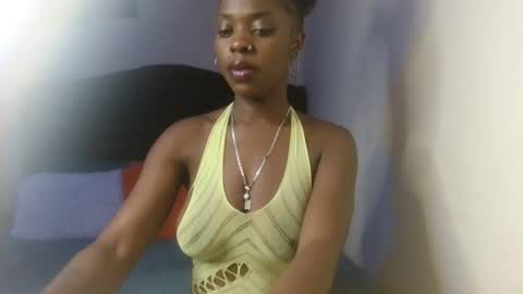 Snapshot of ladasha_montaz chatting on 10.16.25 ladasha online show from 10.16.25