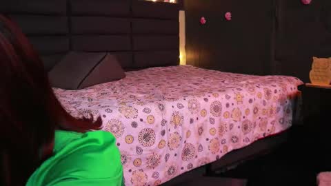 Kathie  Dicky    online show from 10.12.25