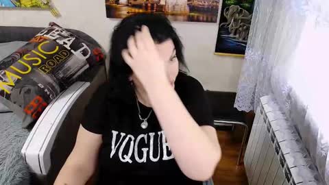 lady_boom_ online show from 11.29.25