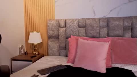 lady_dark__ online show from 03.06.26